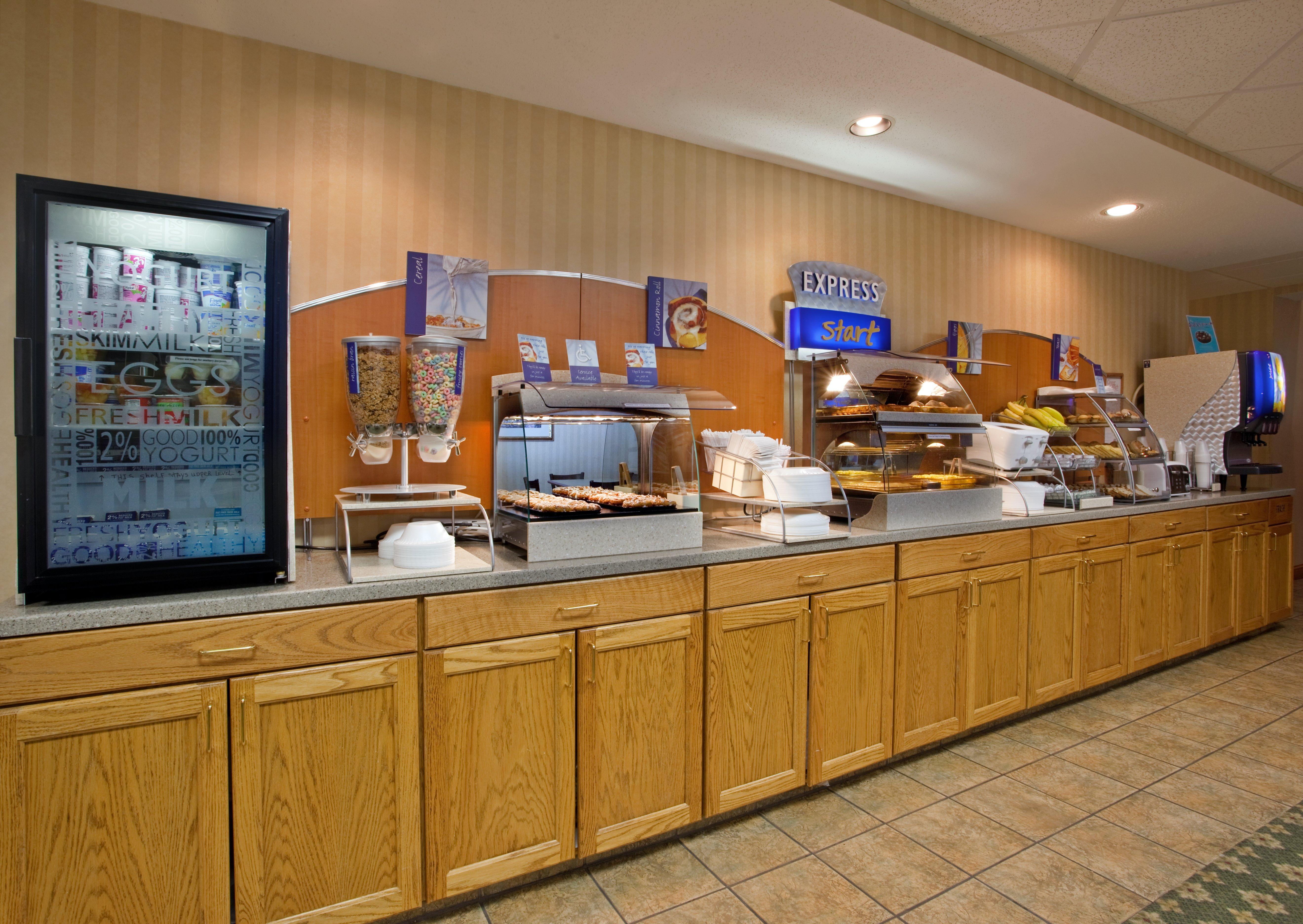 Holiday Inn Express Mount Pleasant- Scottdale By Ihg Exterior foto
