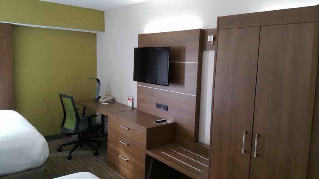 Holiday Inn Express Mount Pleasant- Scottdale By Ihg Exterior foto