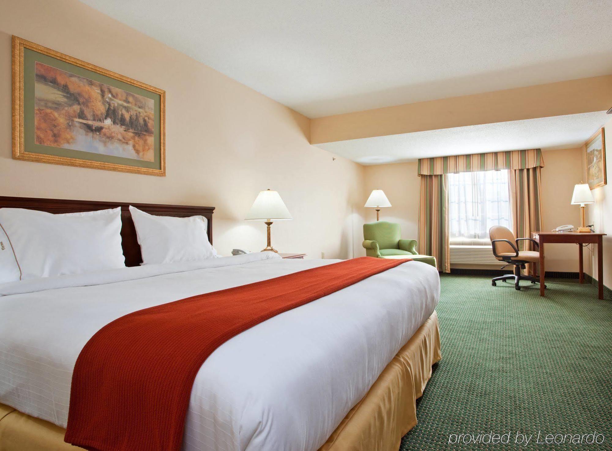 Holiday Inn Express Mount Pleasant- Scottdale By Ihg Exterior foto