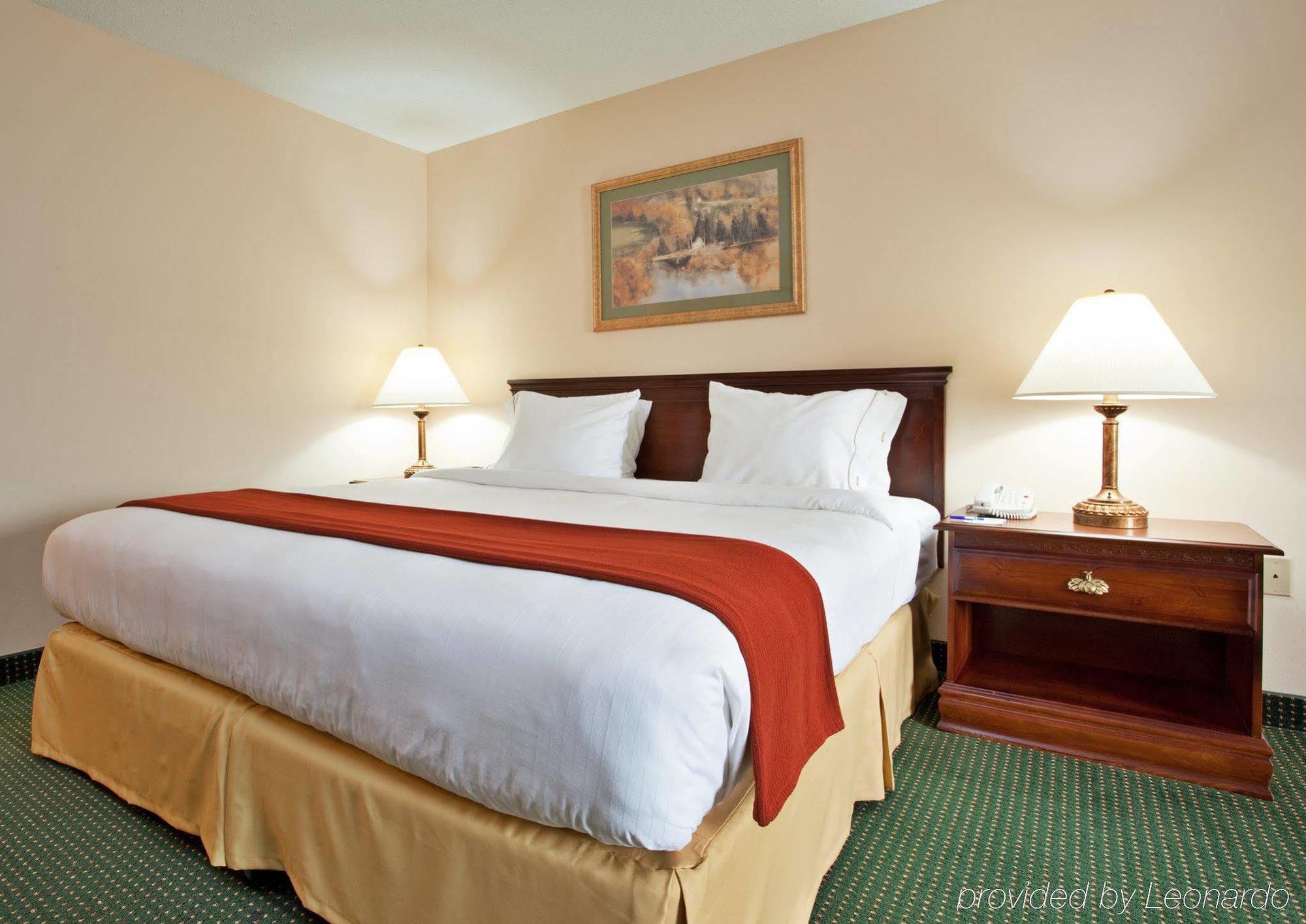 Holiday Inn Express Mount Pleasant- Scottdale By Ihg Exterior foto
